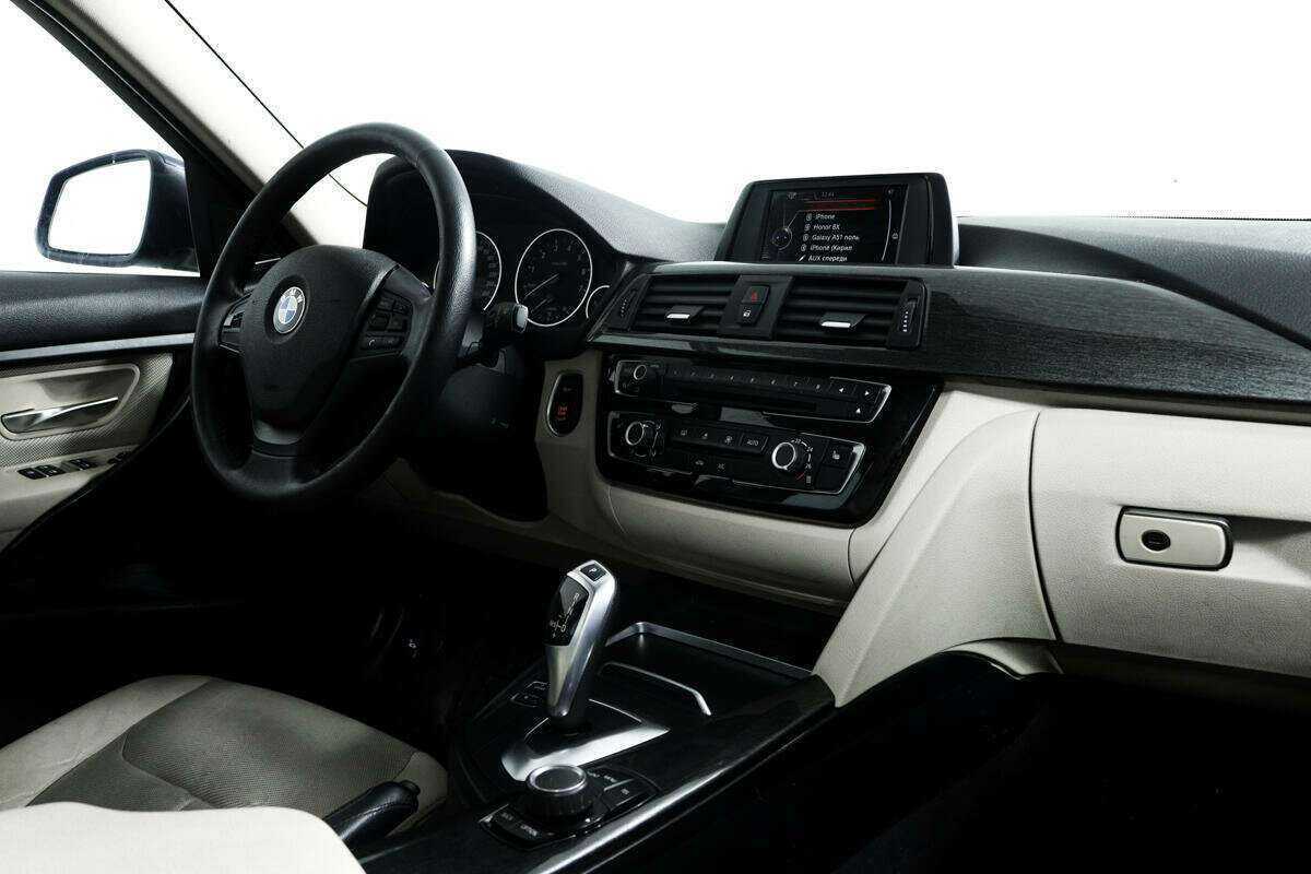 BMW 3 серии 320i, 2016 Фото №9