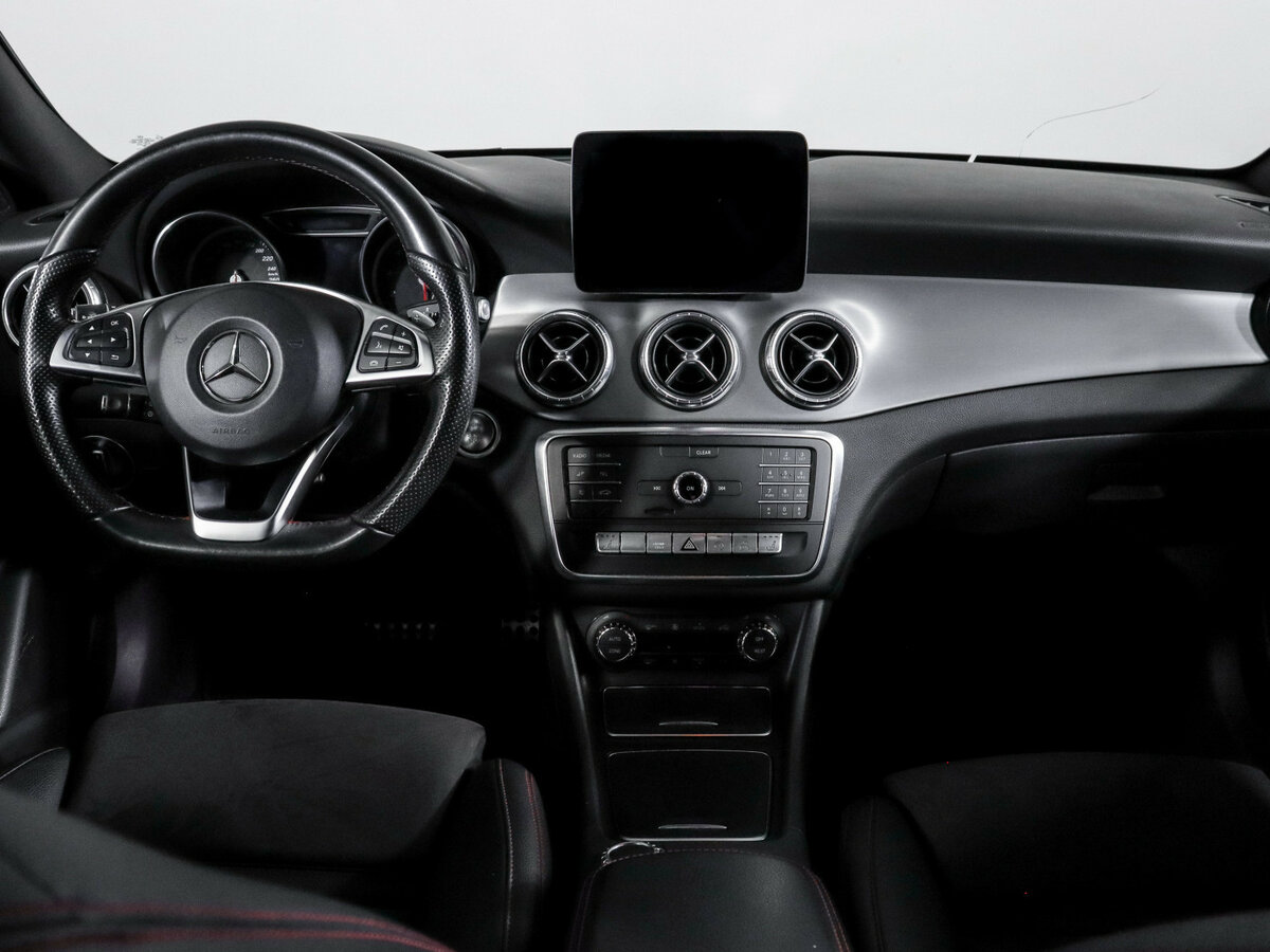 Mercedes-Benz CLA 200 I (C117, X117) Рестайлинг, 2016 Фото №10