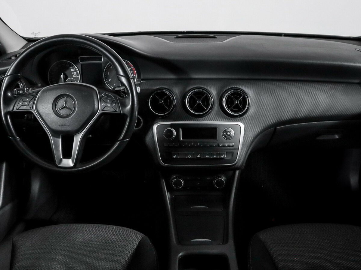 Mercedes-Benz A-Класс 180 III (W176), 2014 Фото №10