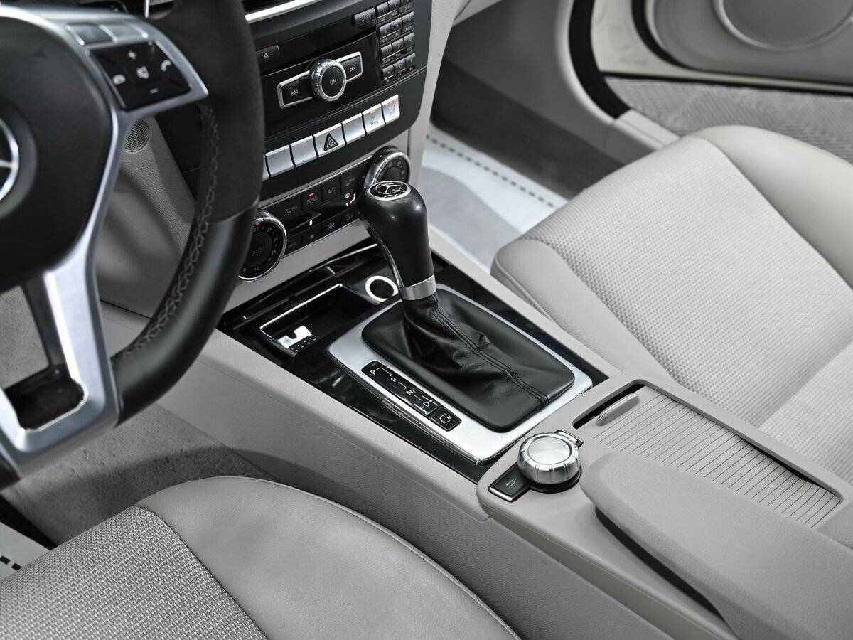 Mercedes-Benz C-Класс 180 BlueEFFICIENCY, 2012 Фото №10