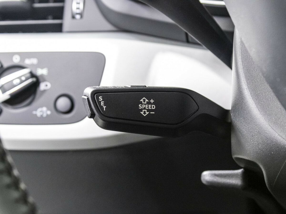 Audi A4 V (B9), 2018 Фото №17