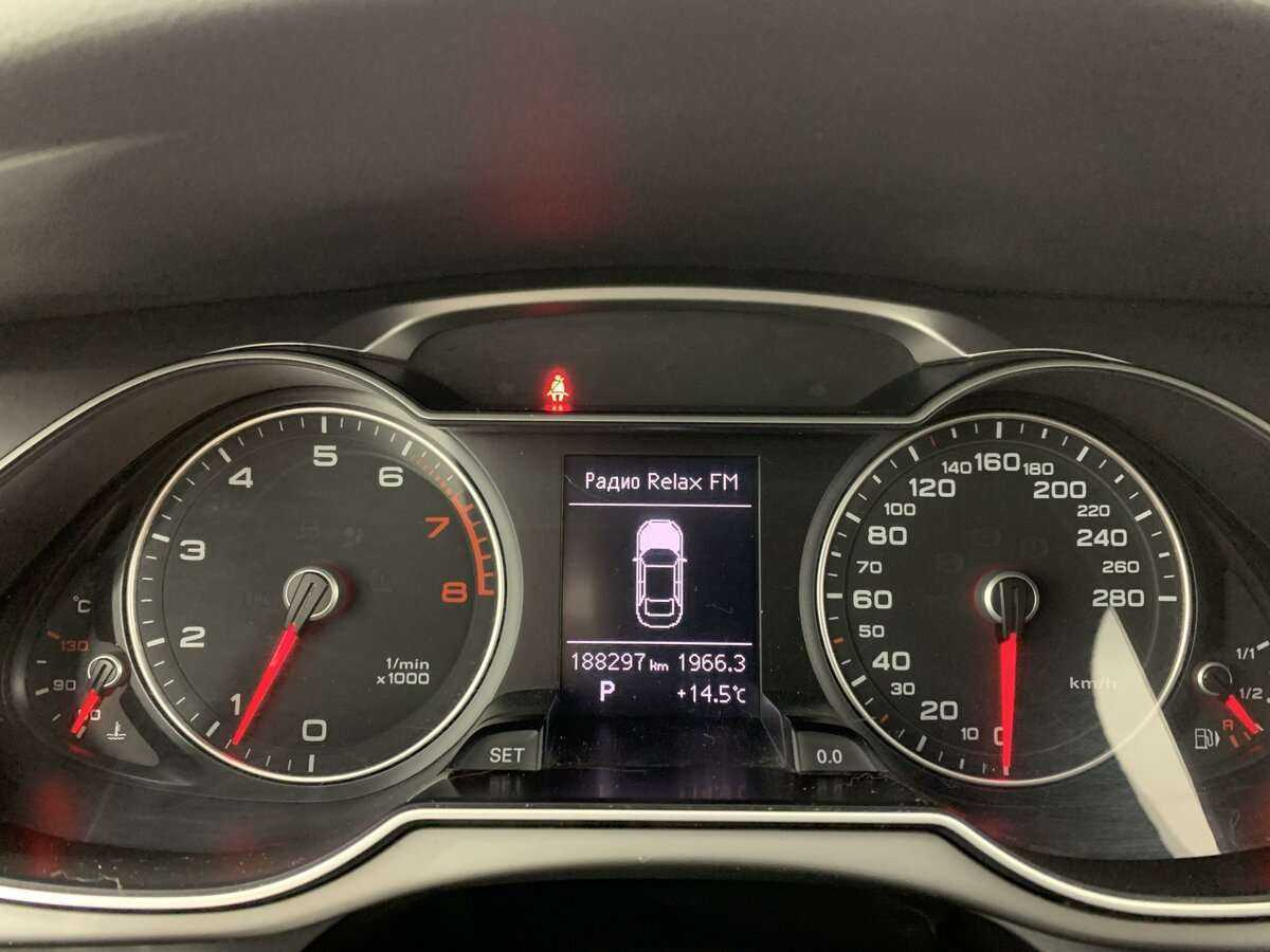 Audi A4, 2013 Фото №9