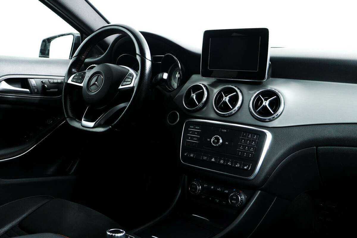 Mercedes-Benz GLA 250, 2016 Фото №9