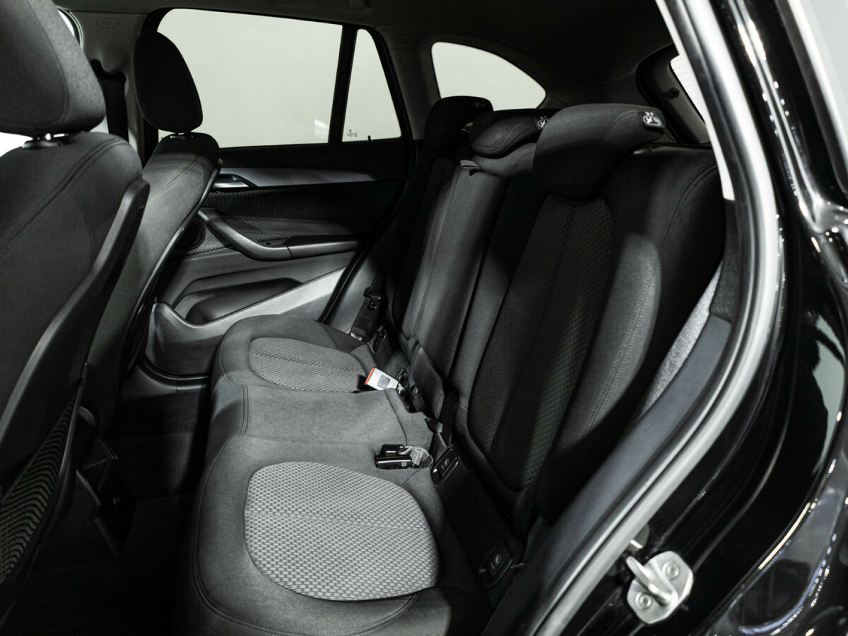 BMW X1 18d xDrive II (F48), 2017 Фото №9