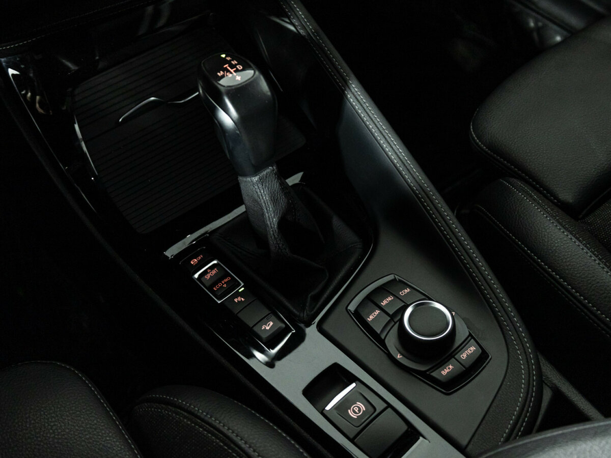 BMW X1 18d xDrive II (F48) Рестайлинг, 2020 Фото №15