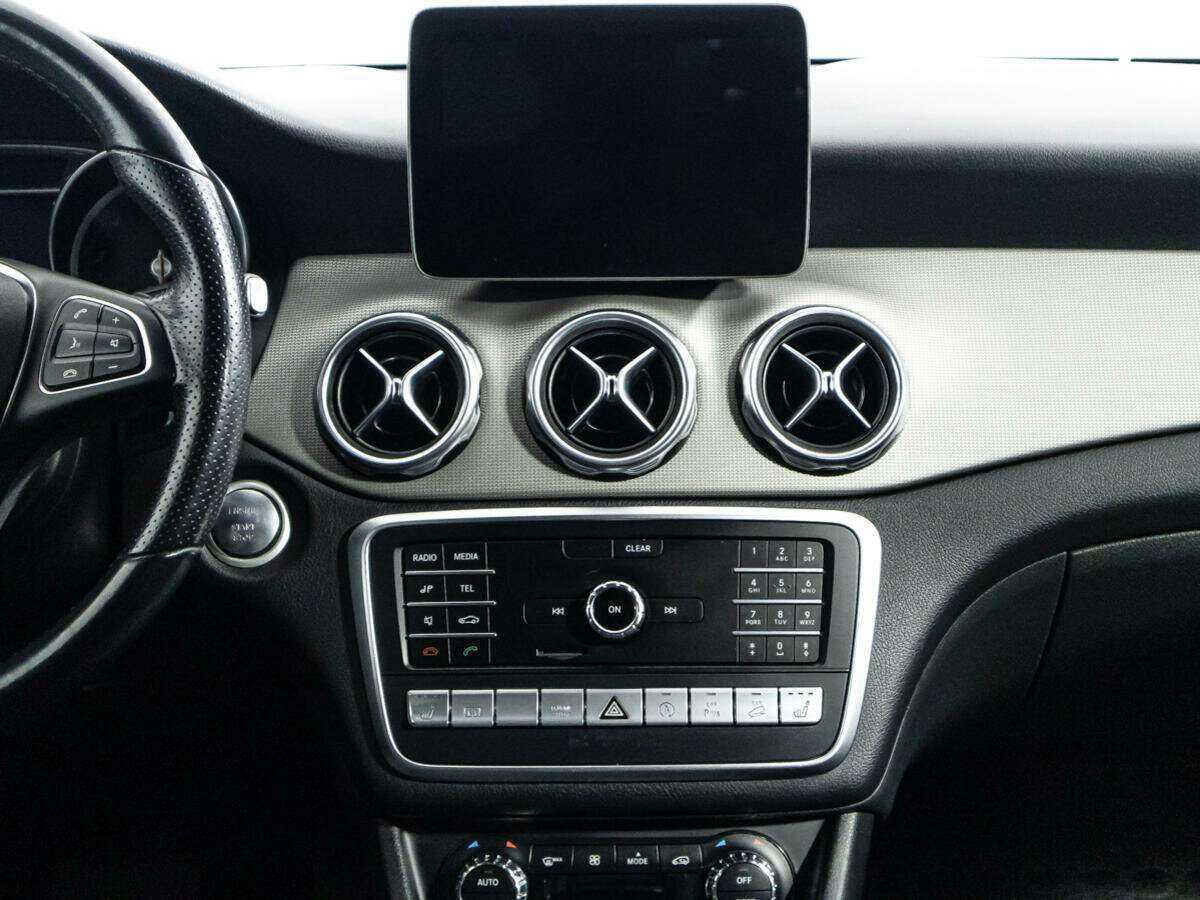 Mercedes-Benz GLA 250, 2018 Фото №14