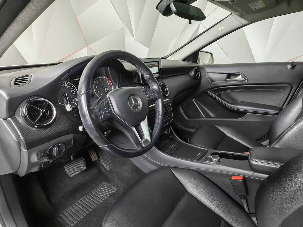 Mercedes-Benz A-Класс 200, 2013 Фото №14