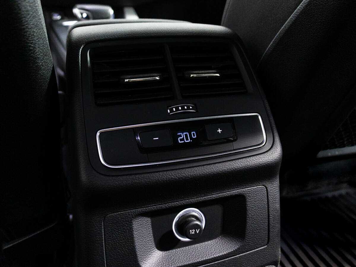 Audi A4, 2017 Фото №24