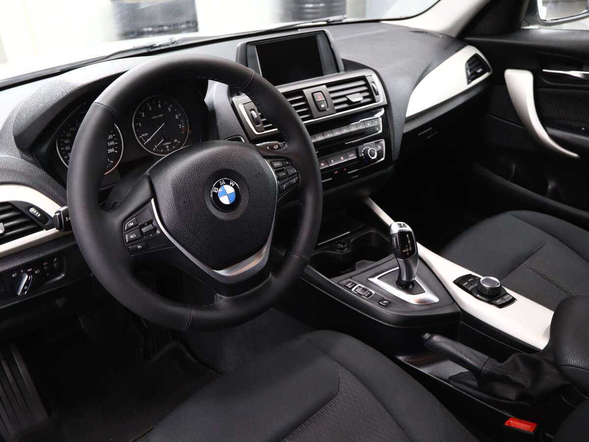 BMW 1 серии 118i, 2016 Фото №10