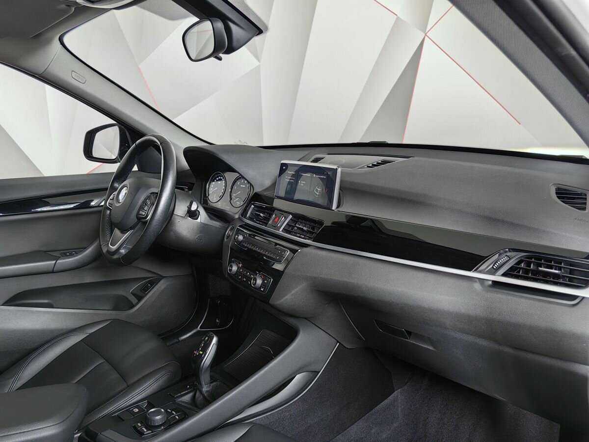 BMW X1 18i sDrive, 2020 Фото №9