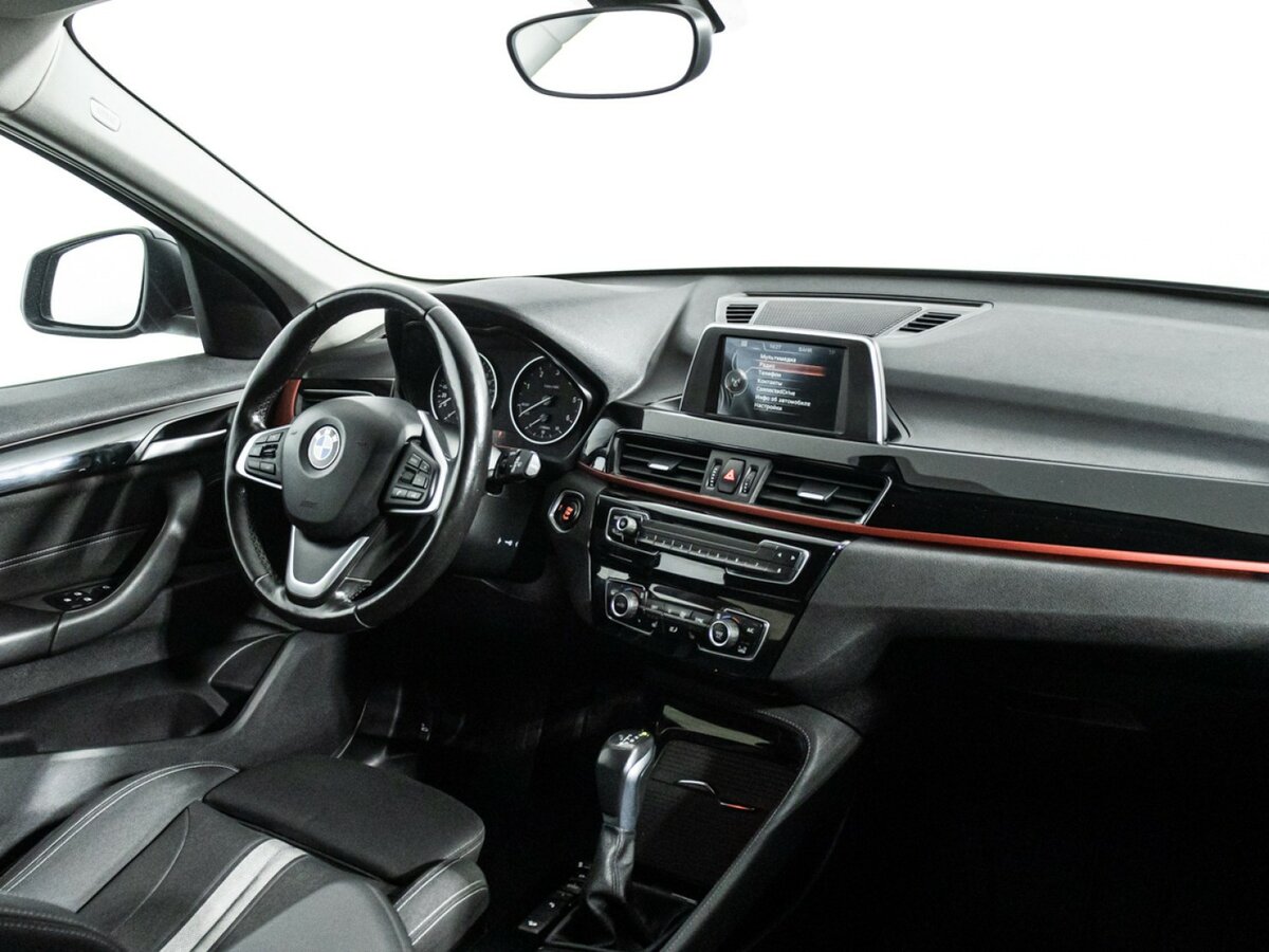 BMW X1 18d xDrive II (F48), 2016 Фото №9