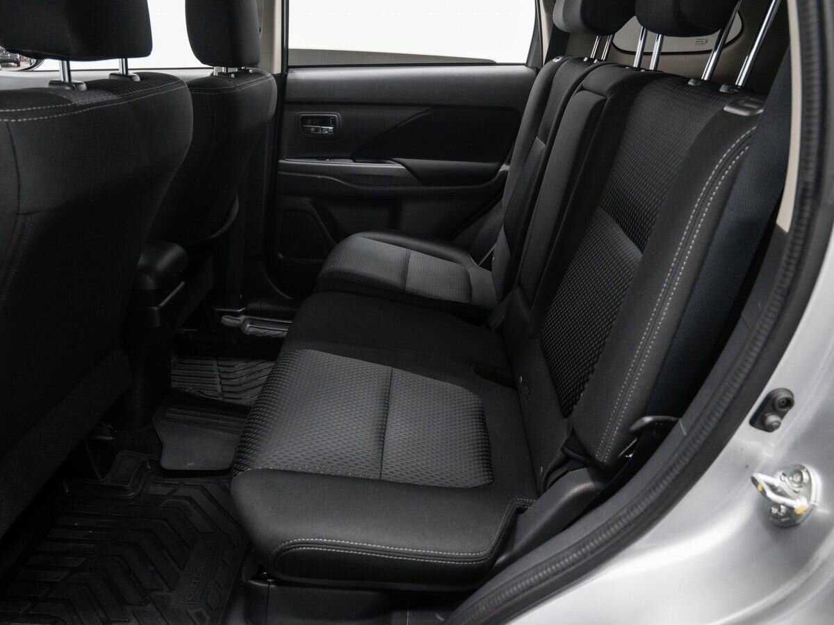 Mitsubishi Outlander, 2016 Фото №14