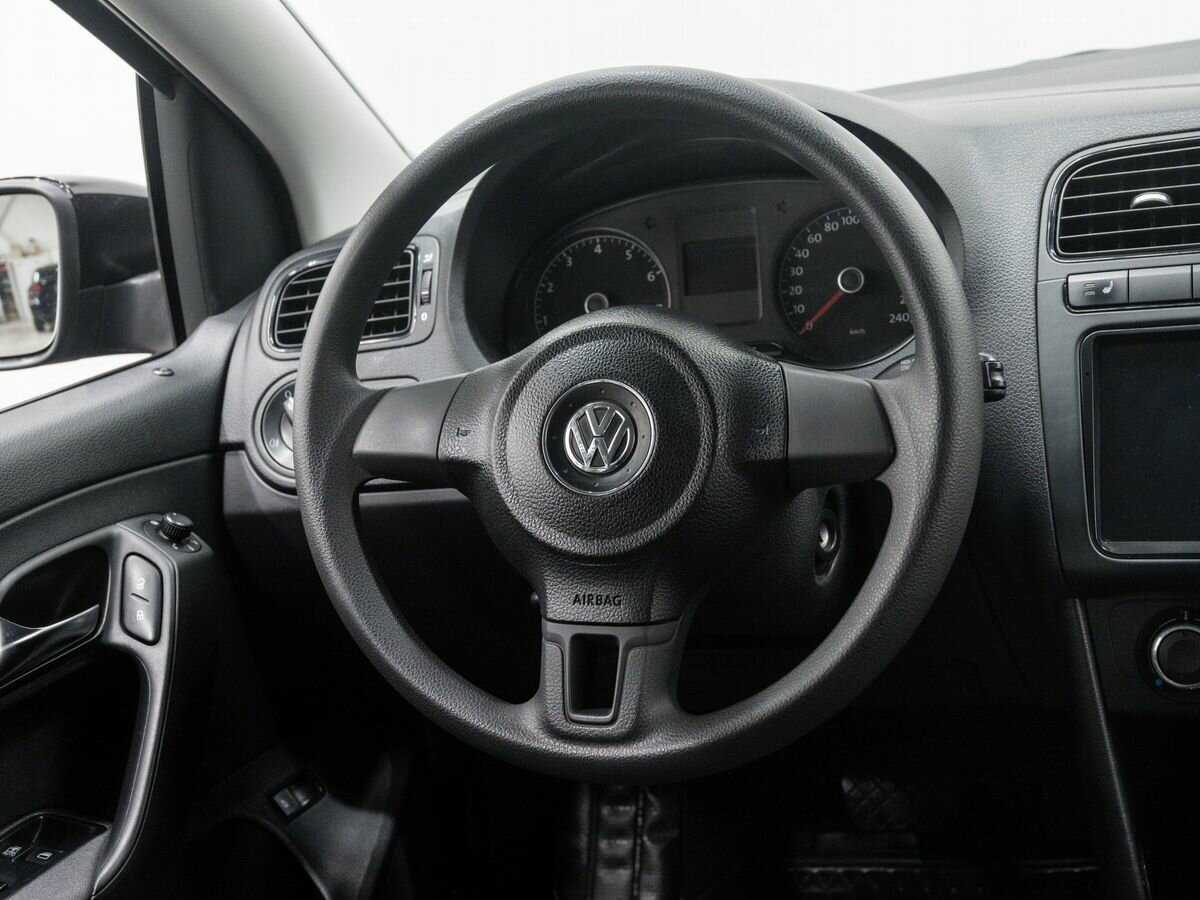 Volkswagen Polo, 2014 Фото №12