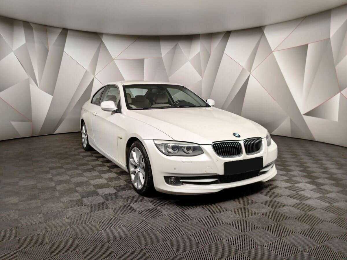 BMW 3 серии 320i, 2012 Фото №3