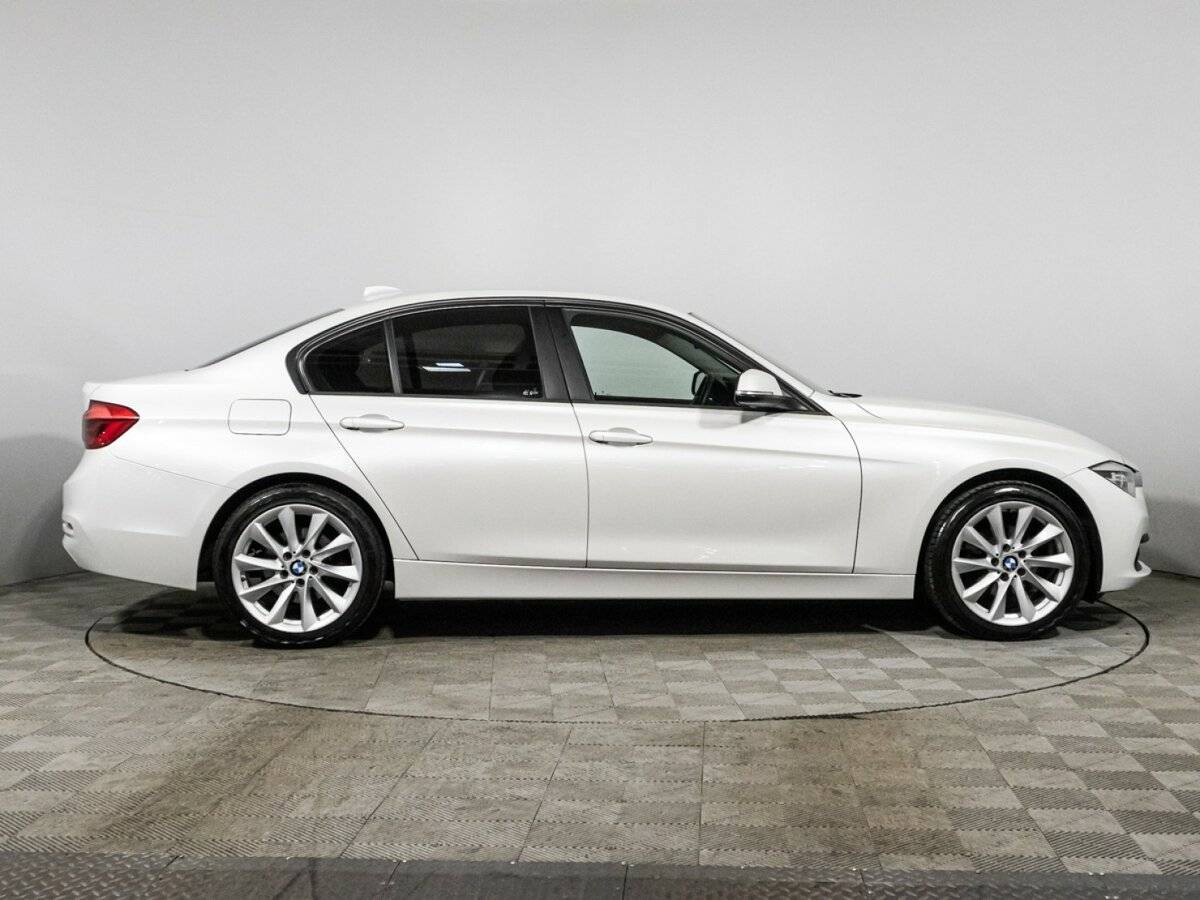 BMW 3 серии 318i, 2017 Фото №4
