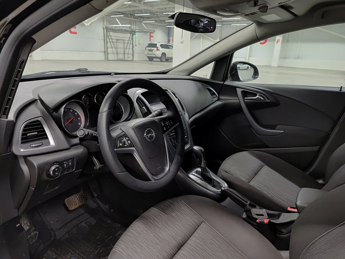 Opel Astra J Рестайлинг, 2014 Фото №16