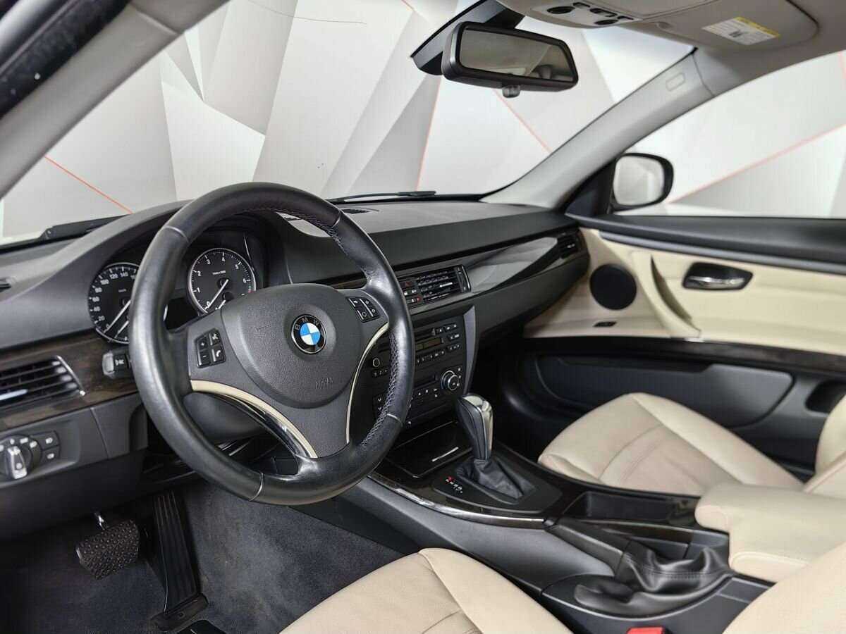 BMW 3 серии 320i, 2012 Фото №17
