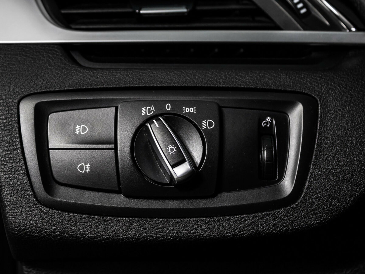 BMW X1 18d xDrive II (F48), 2017 Фото №15