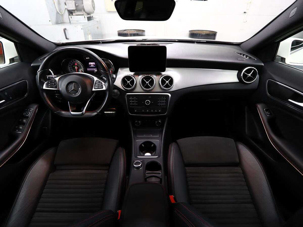 Mercedes-Benz GLA 200, 2016 Фото №17