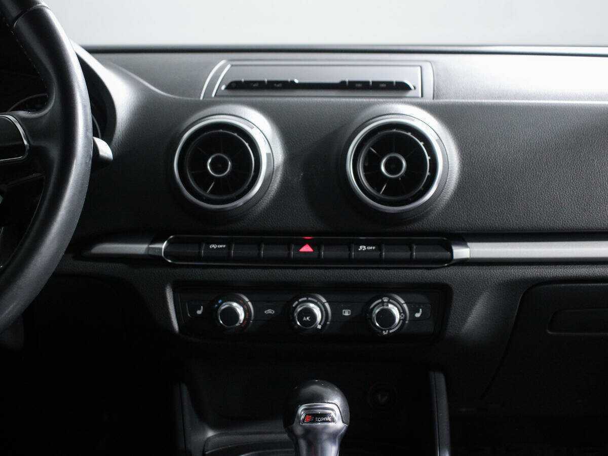 Audi A3 Sportback, 2012 Фото №13
