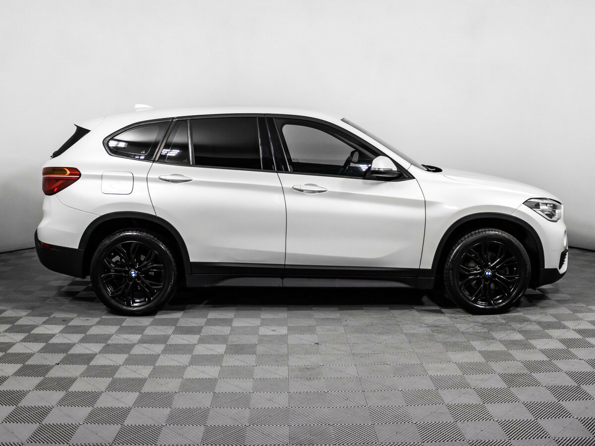 BMW X1 18d xDrive II (F48), 2017 Фото №4