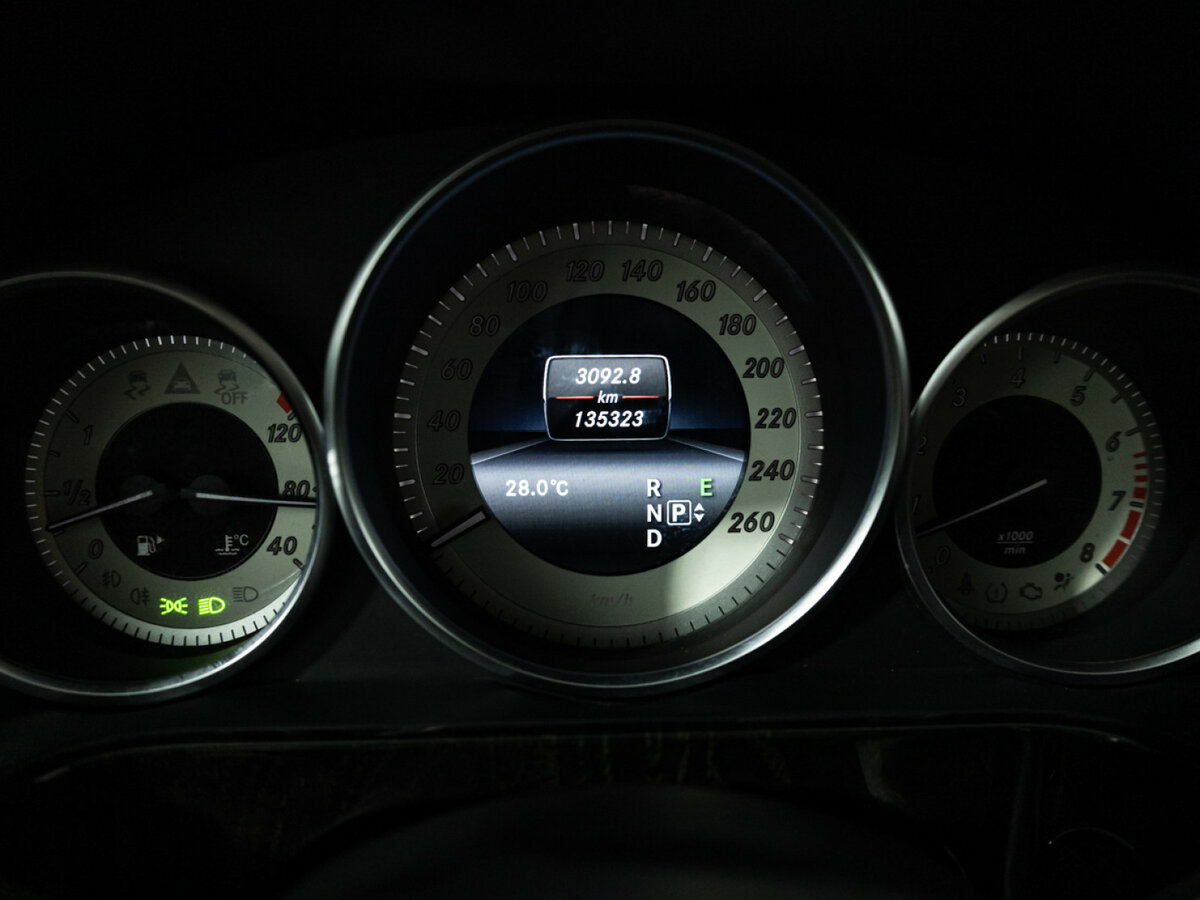 Mercedes-Benz E-Класс 300 IV (W212, S212, C207) Рестайлинг, 2013 Фото №12