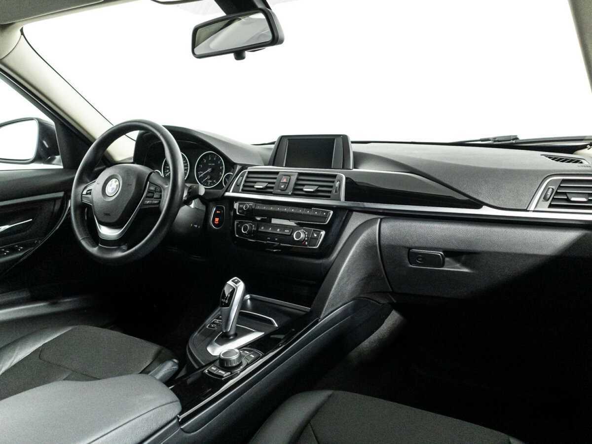 BMW 3 серии 320i xDrive, 2018 Фото №9