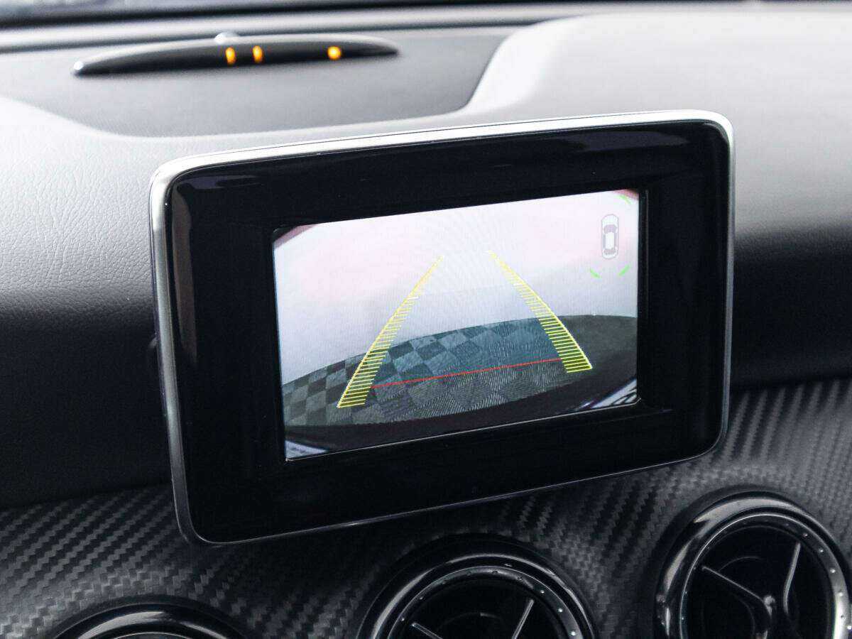 Mercedes-Benz GLA 250, 2014 Фото №16