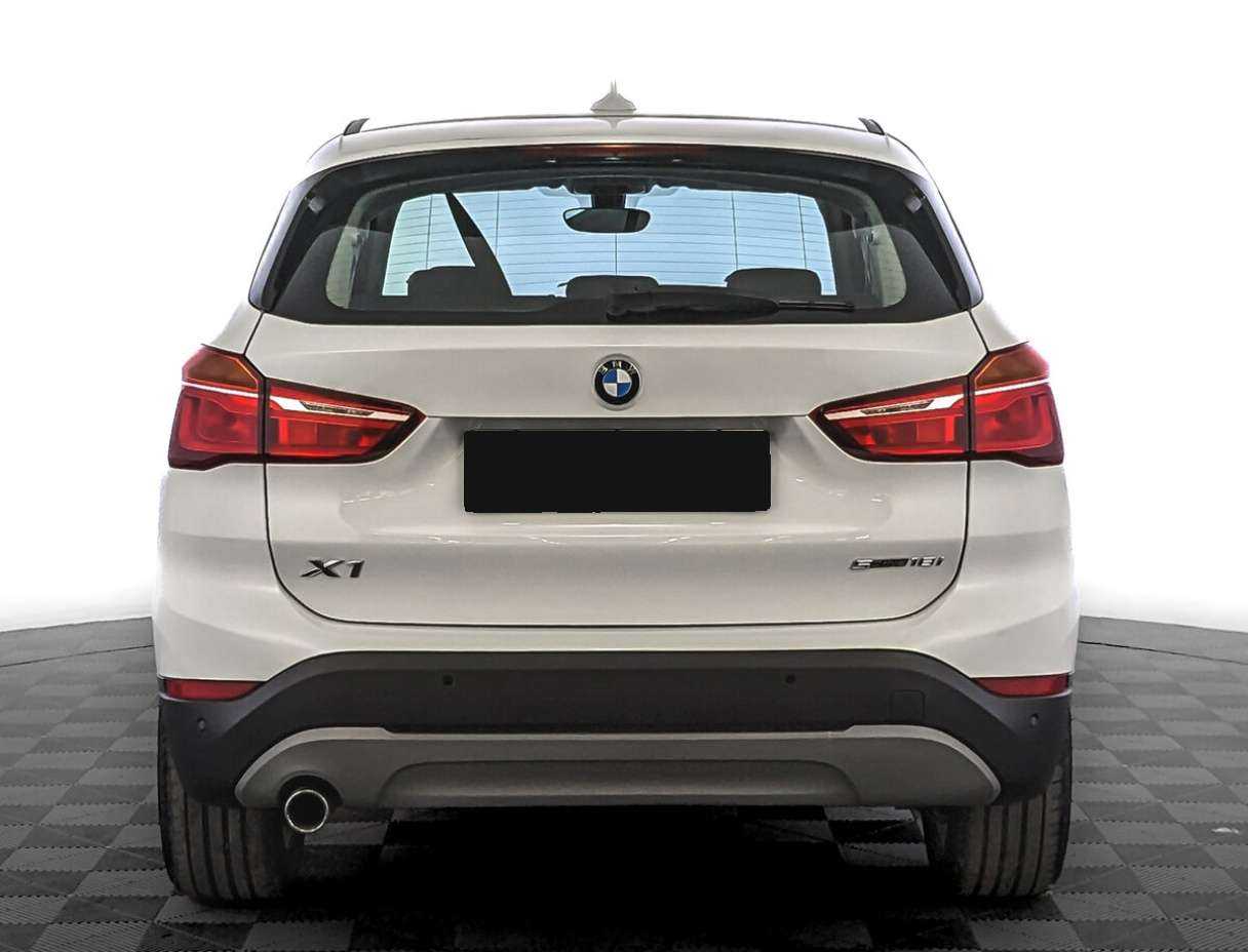 BMW X1 18i sDrive, 2019 Фото №6