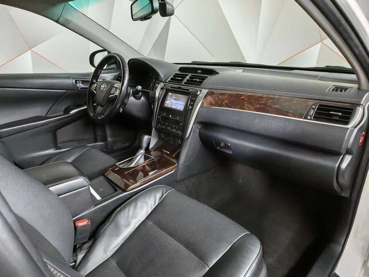 Toyota Camry, 2017 Фото №9