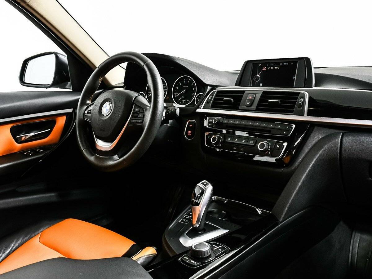 BMW 3 серии 320i, 2017 Фото №9