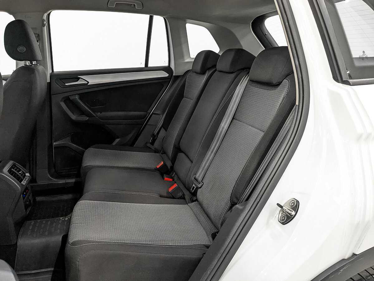 Volkswagen Tiguan, 2021 Фото №16