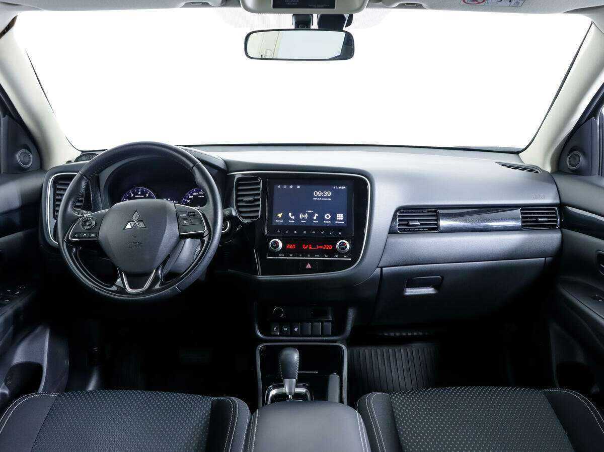 Mitsubishi Outlander, 2021 Фото №10