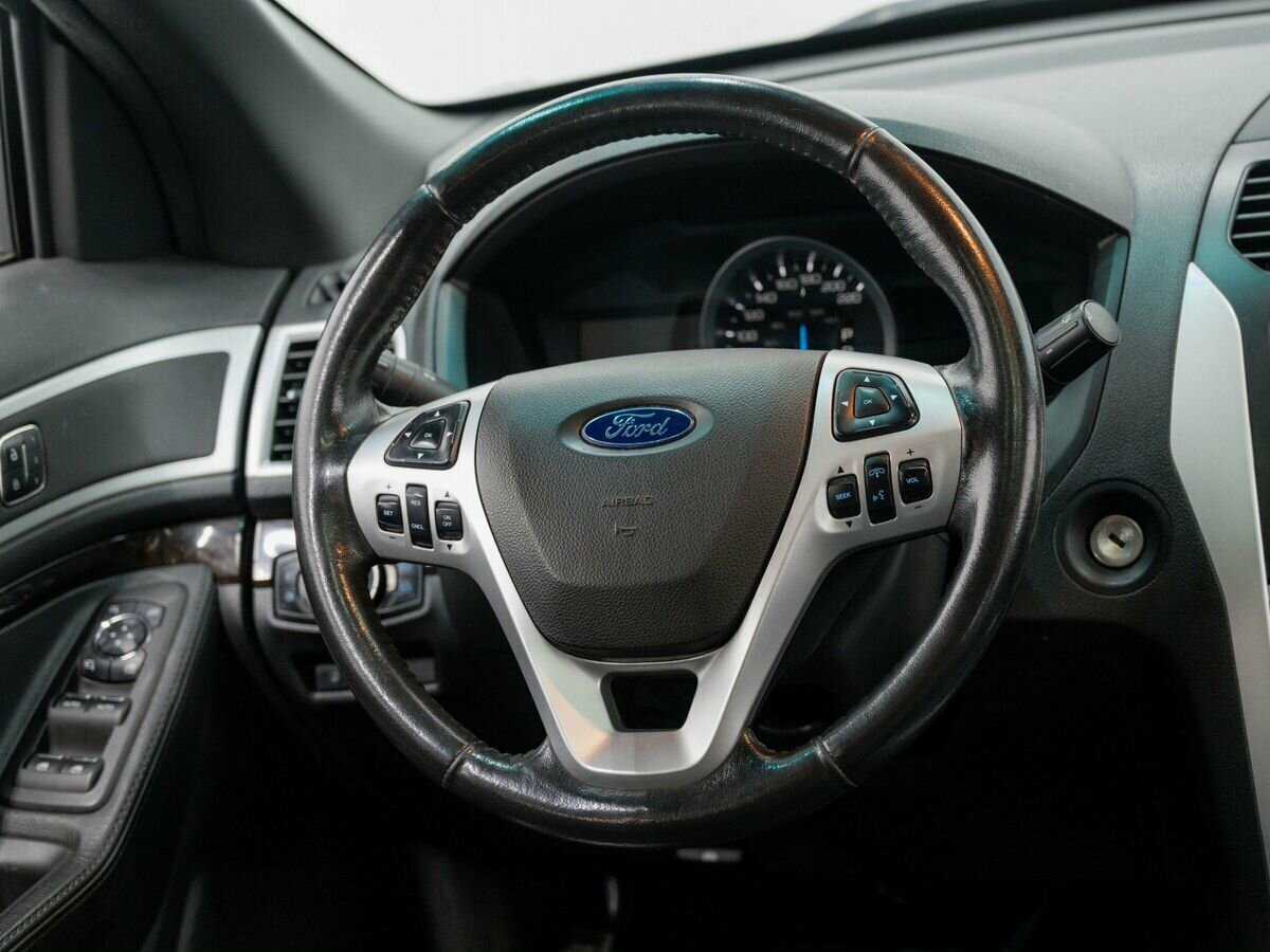 Ford Explorer, 2013 Фото №12