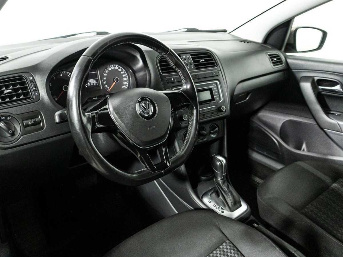 Volkswagen Polo, 2017 Фото №11
