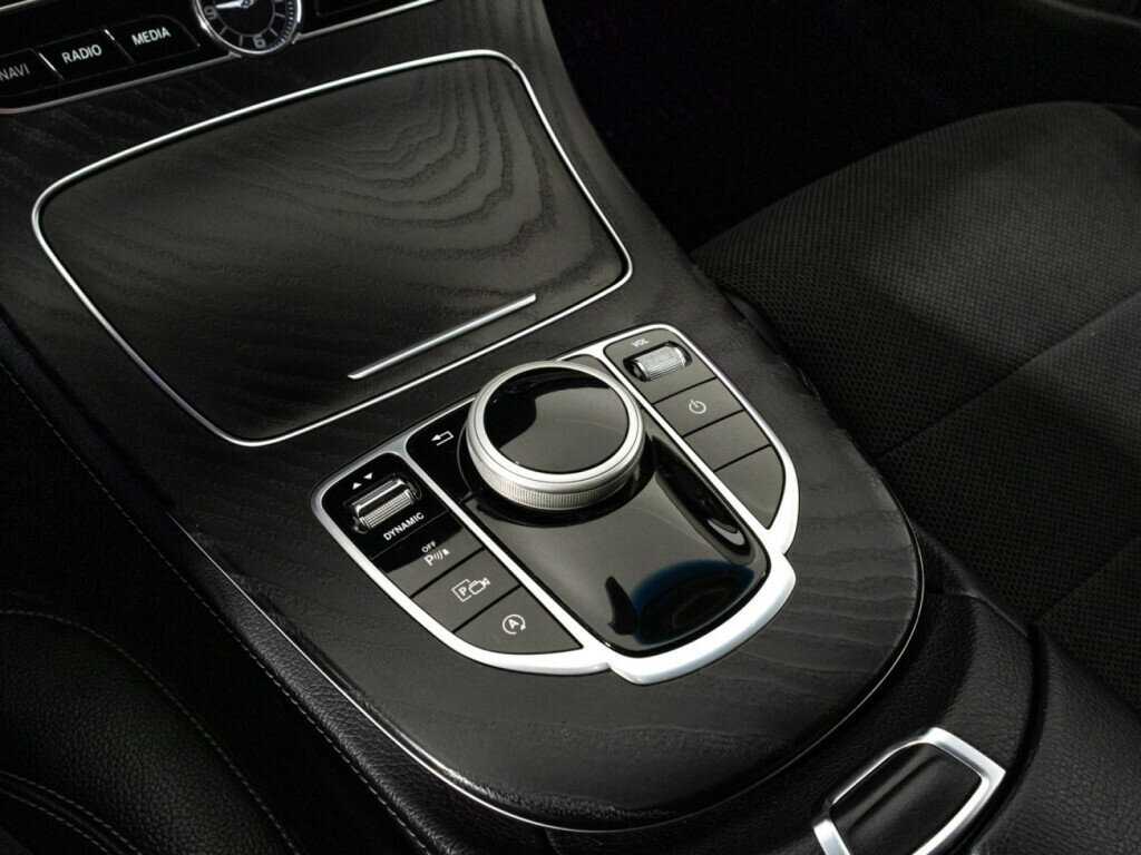 Mercedes-Benz E-Класс 200, 2017 Фото №19