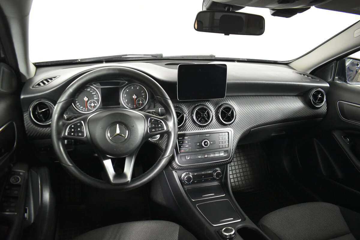 Mercedes-Benz GLA 200, 2018 Фото №6