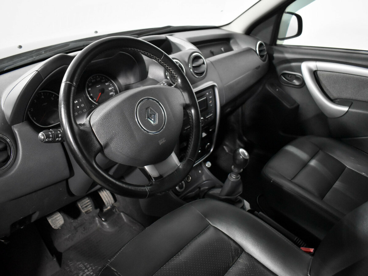 Renault Duster I, 2012 Фото №9