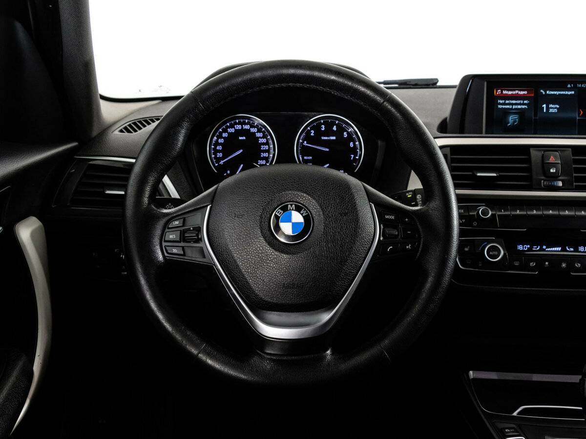 BMW 1 серии 118i, 2017 Фото №13