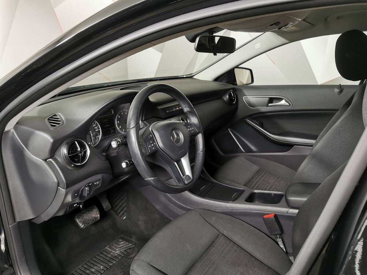 Mercedes-Benz A-Класс 180, 2014 Фото №13