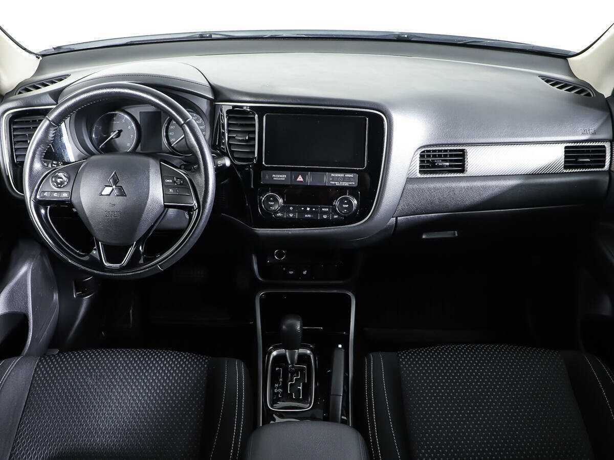 Mitsubishi Outlander, 2018 Фото №10