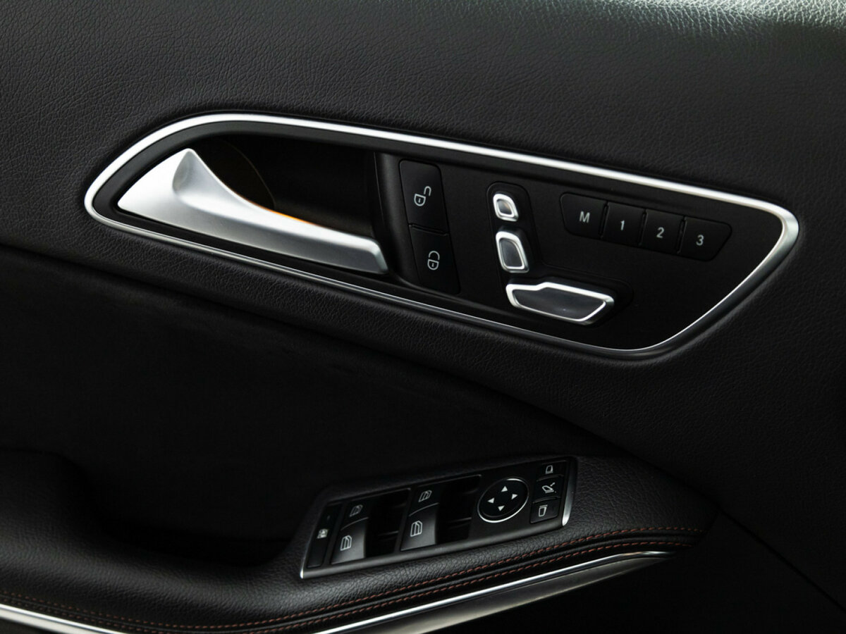 Mercedes-Benz GLA 250 I (X156) Рестайлинг, 2017 Фото №15