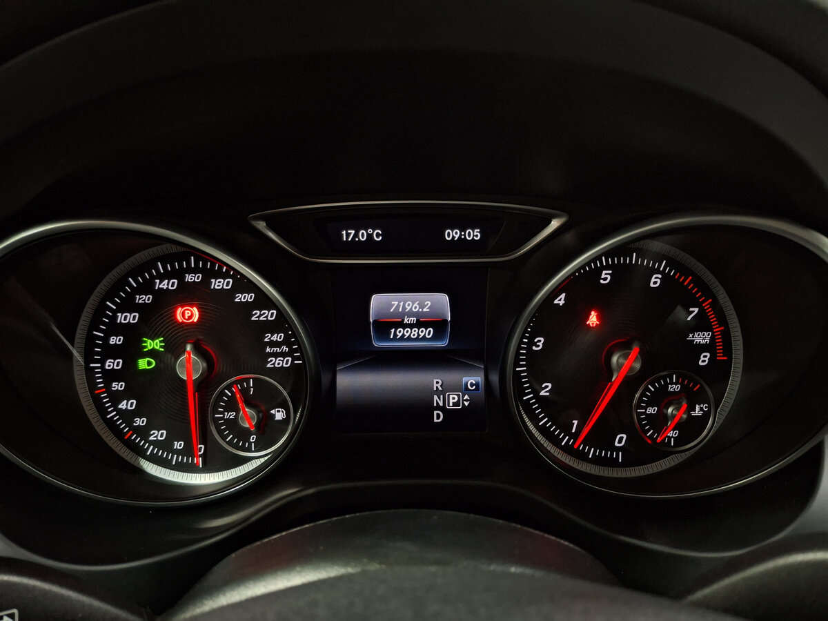 Mercedes-Benz GLA 200 I (X156) Рестайлинг, 2018 Фото №13