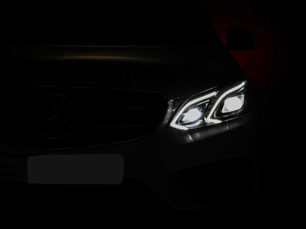 Mercedes-Benz E-Класс 200, 2015 Фото №23