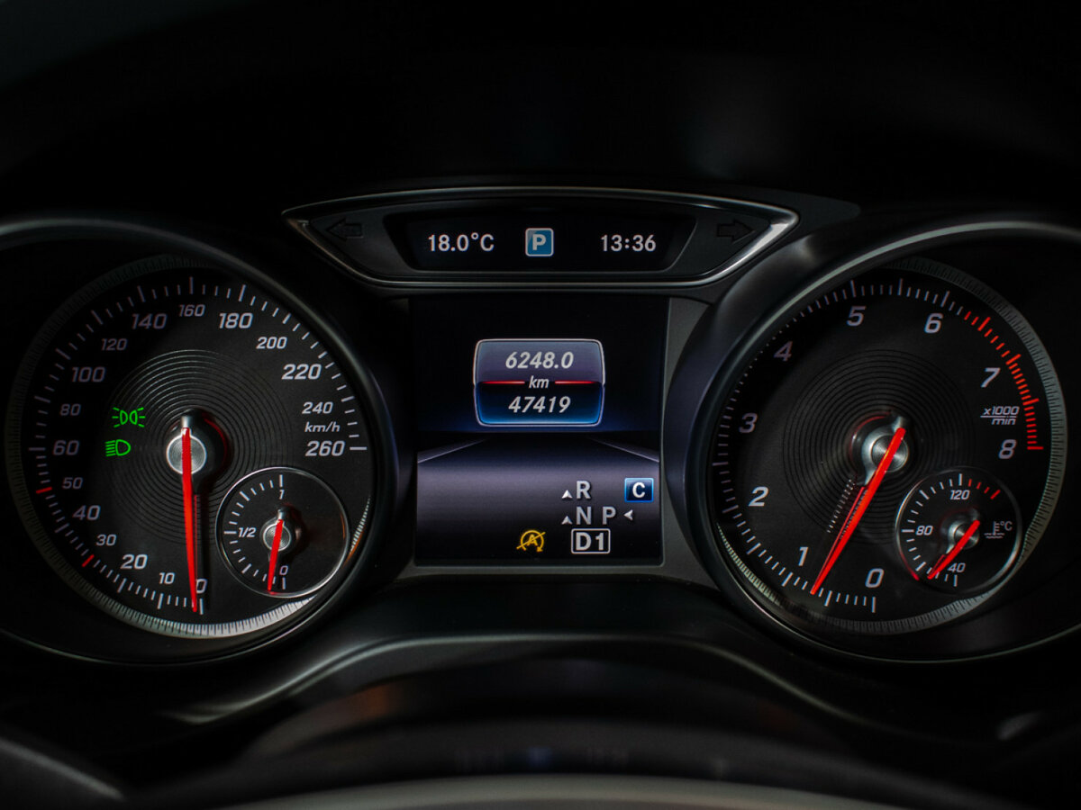 Mercedes-Benz GLA 200 I (X156) Рестайлинг, 2019 Фото №9