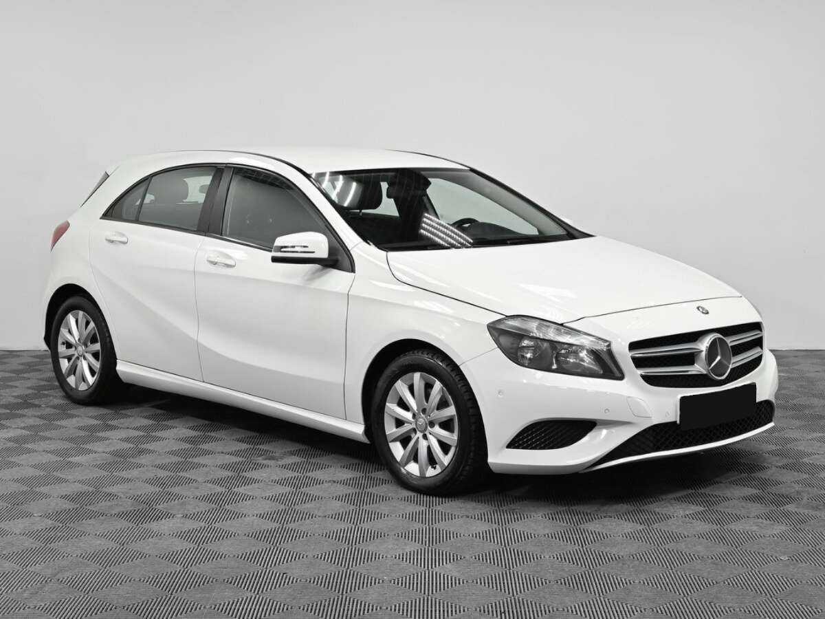 Mercedes-Benz A-Класс 180, 2014 Фото №3