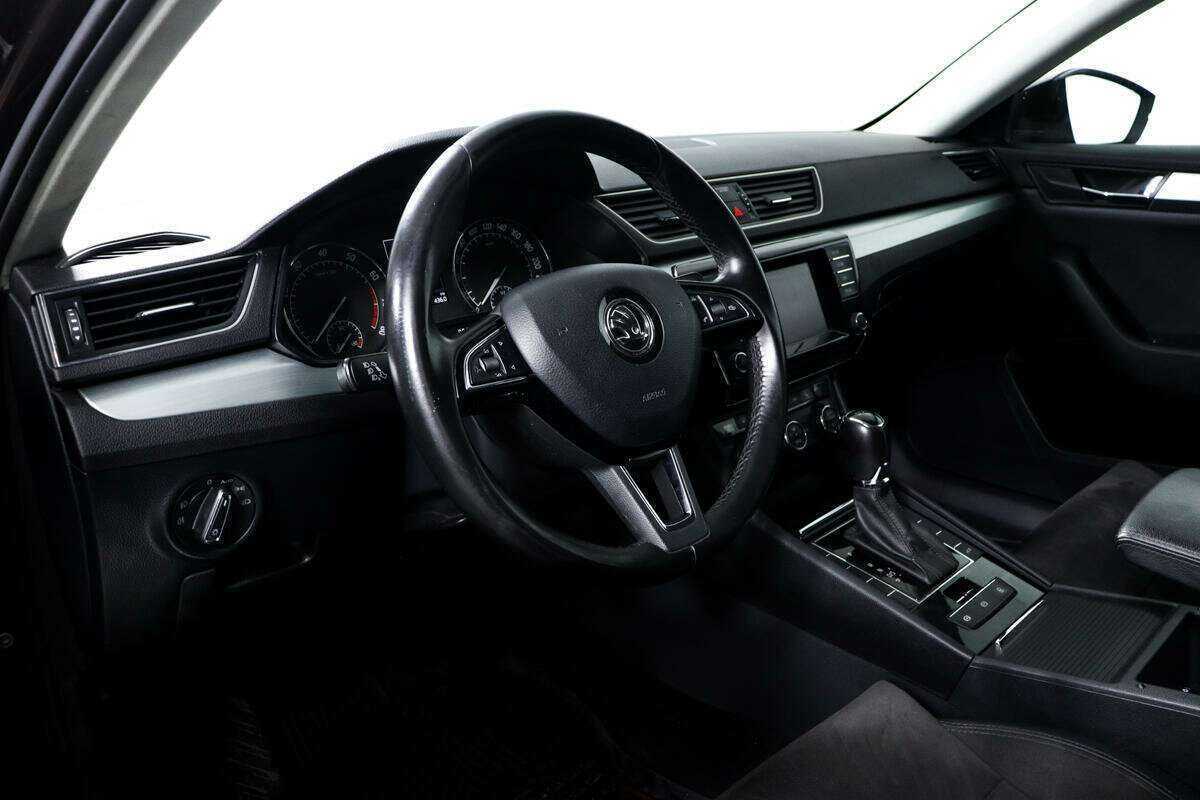 Skoda Superb, 2015 Фото №13