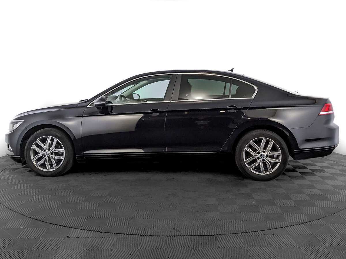 Volkswagen Passat, 2018 Фото №8
