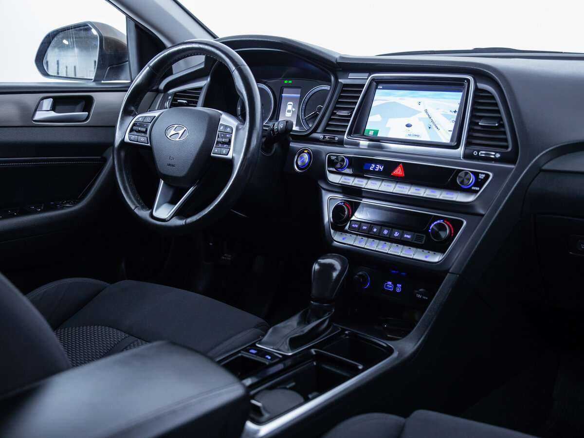 Hyundai Sonata, 2018 Фото №11
