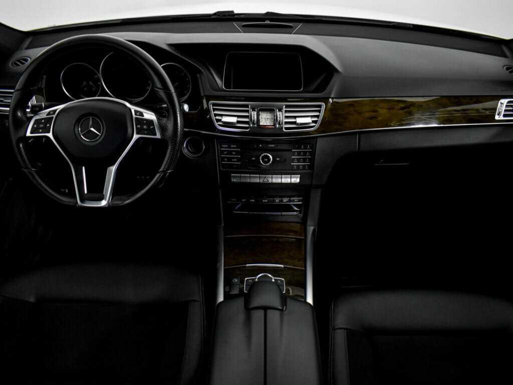 Mercedes-Benz E-Класс 200, 2015 Фото №14